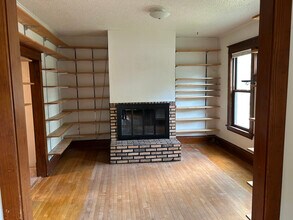 624 5th St S in Moorhead, MN - Foto de edificio - Building Photo