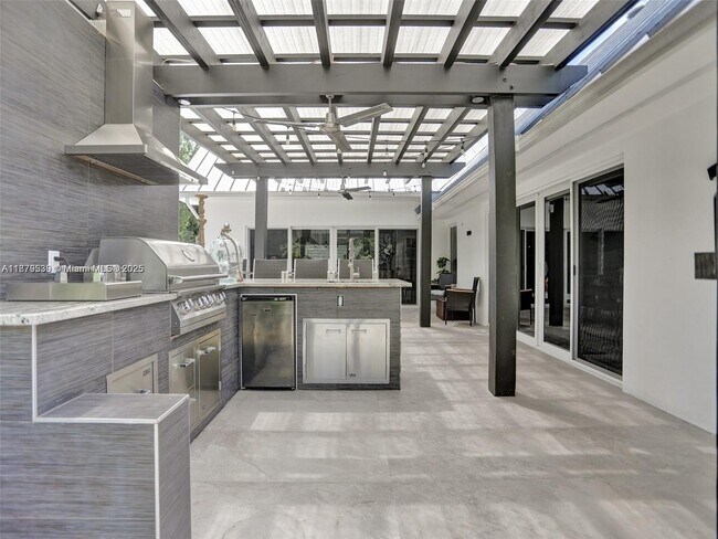 1273 NE 92nd St in Miami Shores, FL - Building Photo - Building Photo