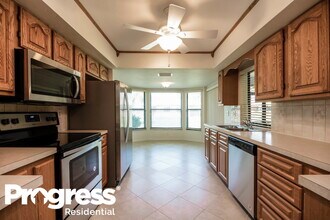 3308 SW 6th Pl in Cape Coral, FL - Building Photo - Building Photo