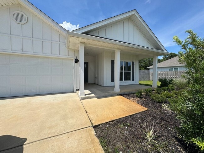 3273 Southwind Dr in Gulf Breeze, FL - Building Photo - Building Photo