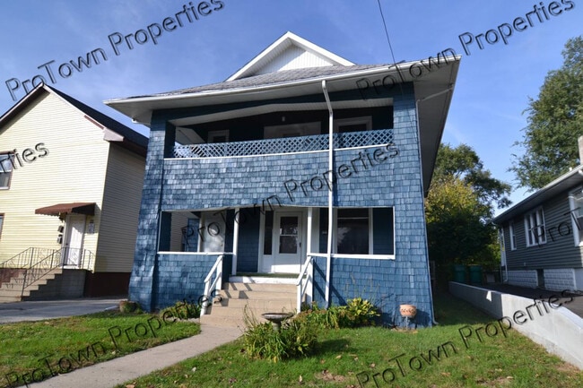 119 Arizona Ave, Unit 2