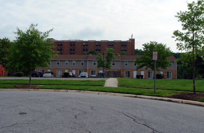 Alden-Berkley Townhomes in College Park, MD - Building Photo - Building Photo