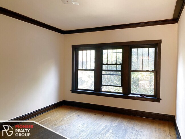 2510 N Kedzie Blvd, Unit 2N