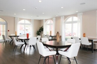 9375 SW 77th Ave in Miami, FL - Building Photo - Building Photo