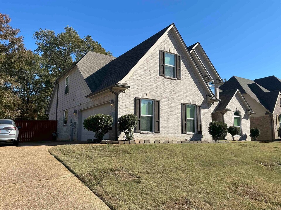 4698 Shira Dr in Arlington, TN - Building Photo