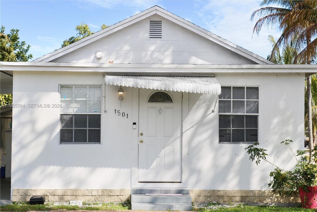 1501 N 58th Ave in Hollywood, FL - Building Photo
