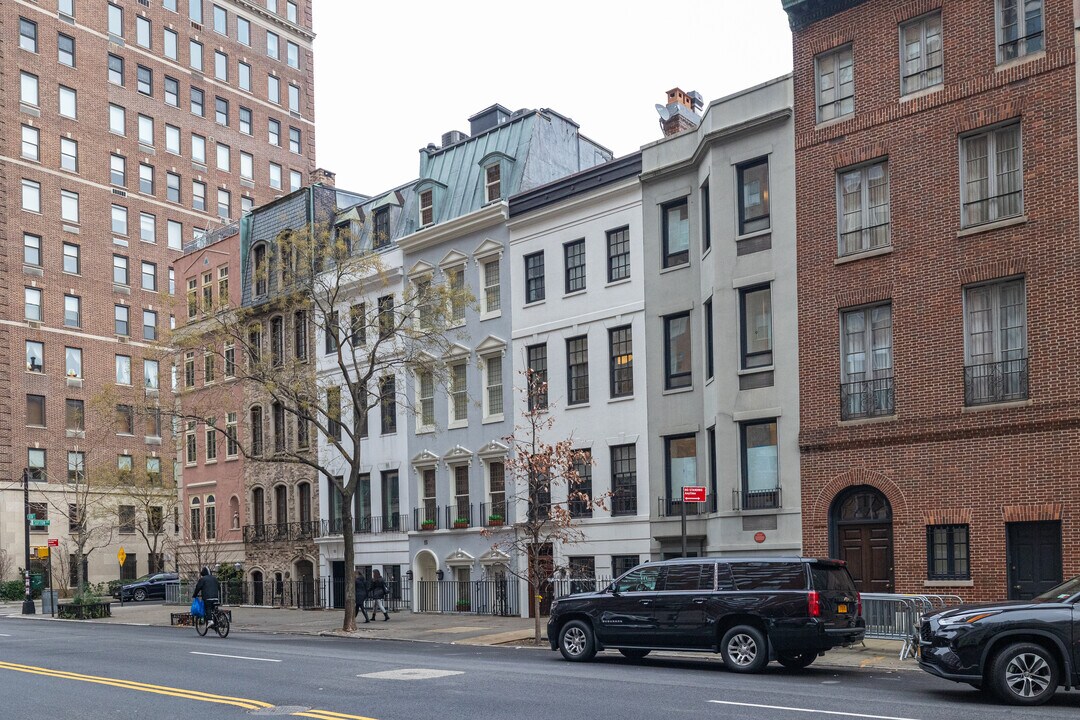 15 Sutton Pl in New York, NY - Foto de edificio