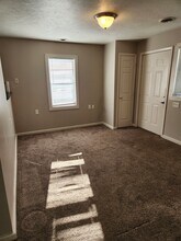 5 Fountain St, Unit 2nd floor unit in Crafton, PA - Building Photo - Building Photo