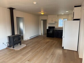 308 N Pacific St in Ellensburg, WA - Building Photo - Building Photo