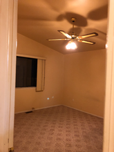 5968 E 14 Mile Rd in Warren, MI - Building Photo - Building Photo