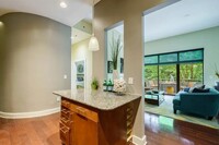 2450 Camellia Ln NE, Unit 3 in Atlanta, GA - Building Photo - Building Photo