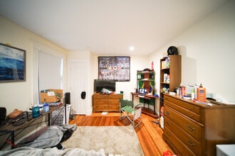 8 Sawyer Terrace, Unit 1D in Boston, MA - Building Photo - Building Photo