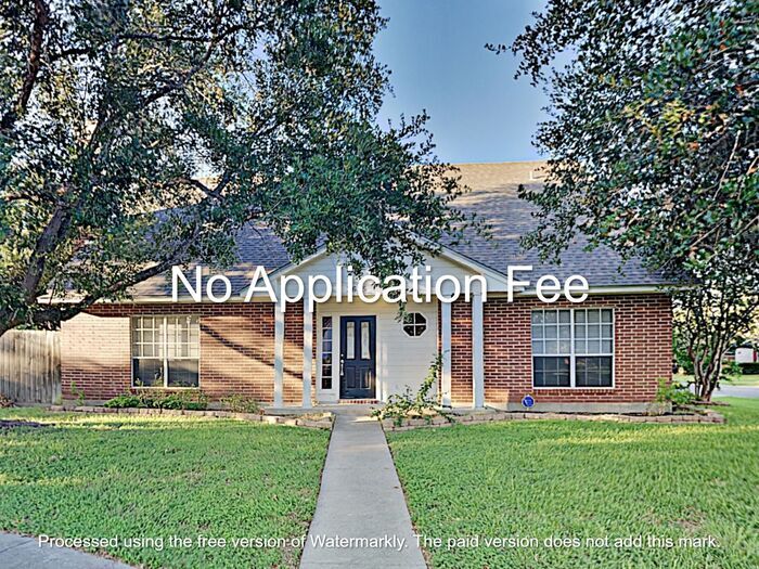 7625 Odessa Dr in Corpus Christi, TX - Building Photo