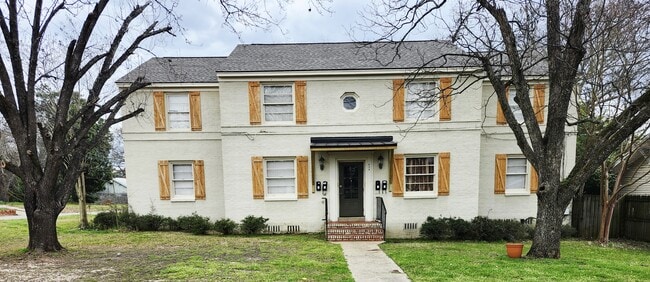 property at 424 N California St