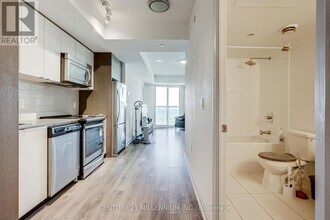 9 Valhalla Inn Rd in Toronto, ON - Building Photo - Building Photo