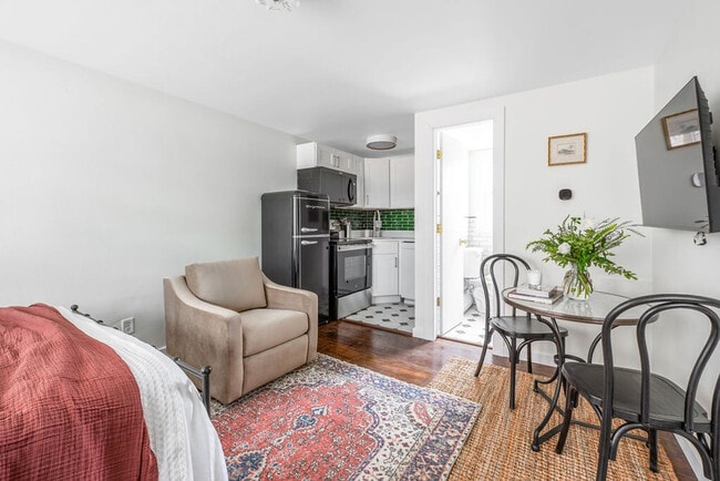 property at 179 W Wilson St