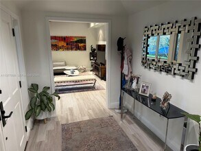 6399 SW 100th St in Miami, FL - Building Photo - Building Photo