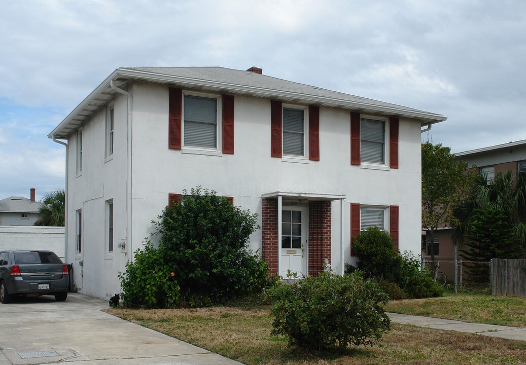 215 7th Ave N in Jacksonville Beach, FL - Building Photo