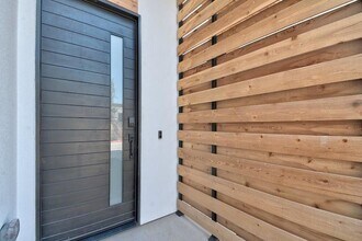 2108 Tillery St in Austin, TX - Building Photo - Building Photo