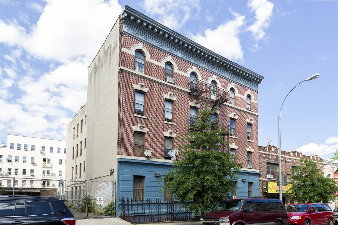 775 St Johns Pl in Brooklyn, NY - Foto de edificio