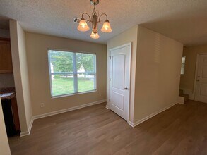 125 Bridgewater Cir in Athens, GA - Building Photo - Building Photo