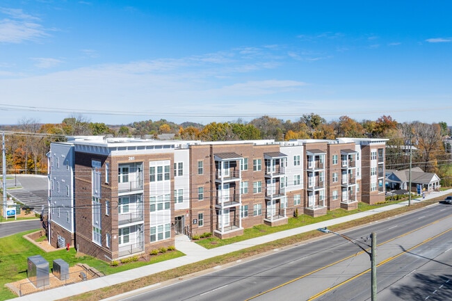 Crest at Stones Branch