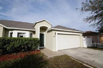 610 Tamarin Ln in Kissimmee, FL - Building Photo - Building Photo