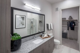 Berkshire Pullman in Frisco, TX - Foto de edificio - Building Photo