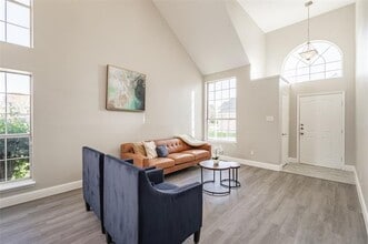 6945 Hickory Creek in Plano, TX - Building Photo - Building Photo