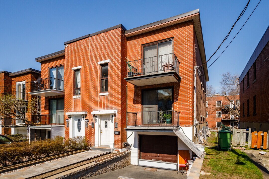 3843 De La Peltrie St in Montréal, QC - Building Photo