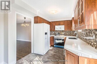 37 Richwood Cres in Brampton, ON - Building Photo - Building Photo