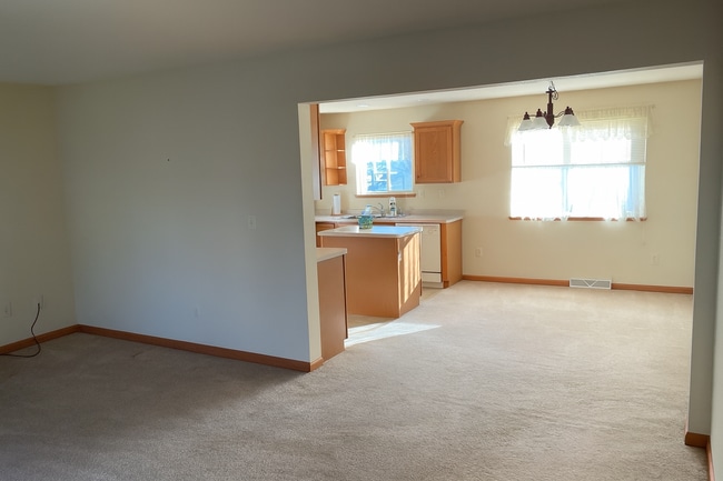 508 3rd St in Charles City, IA - Foto de edificio - Building Photo