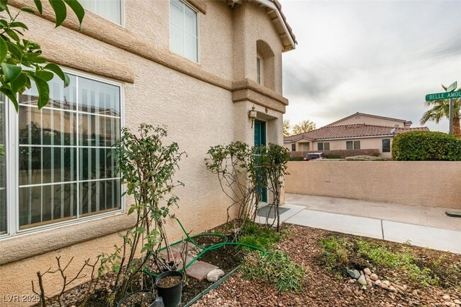 property at 48 Belle Essence Ave