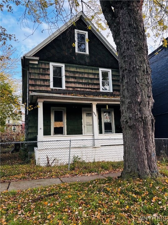 1968 Cudaback Ave in Niagara Falls, NY - Building Photo