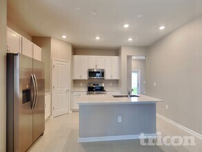 734 Squire Ave in Debary, FL - Foto de edificio - Building Photo