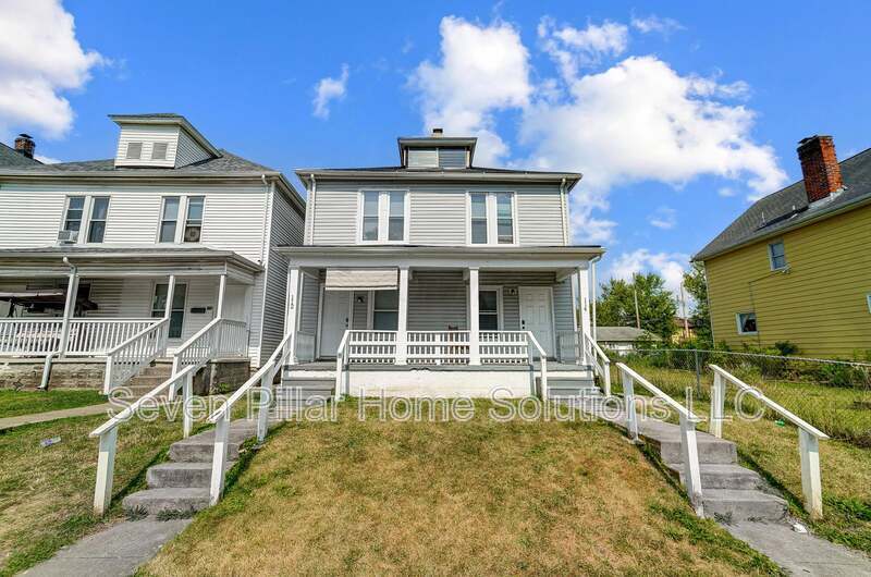 114 Dana Ave in Columbus, OH - Foto de edificio