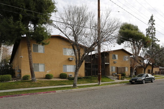 Olive Tree Apartments in Hemet, CA - Building Photo - Building Photo