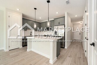 7682 Deer Vly Cir in Tampa, FL - Building Photo - Building Photo
