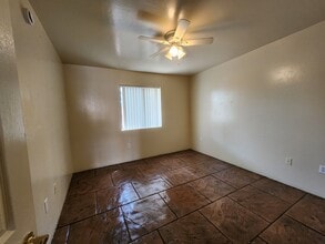 3118 E Blacklidge Dr, Unit #05 in Tucson, AZ - Foto de edificio - Building Photo