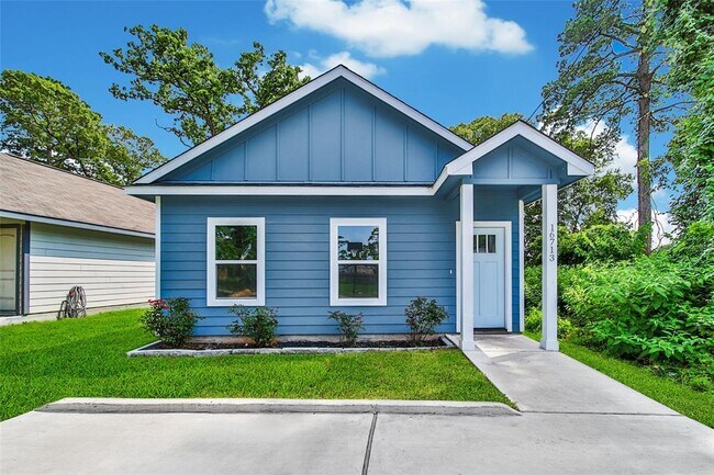 property at 16713 E Ivanhoe St
