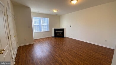 8485 Charmed Days in Laurel, MD - Building Photo - Building Photo