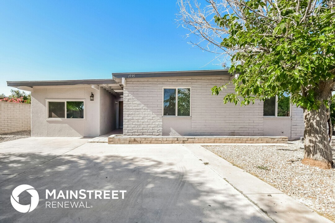 1735 E Warren Pl in Tucson, AZ - Building Photo
