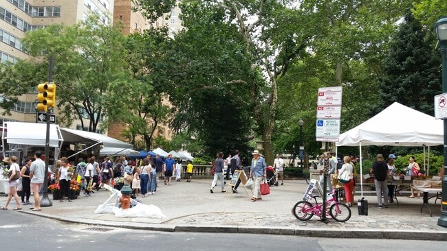 1829 Spruce St, Unit 2F in Philadelphia, PA - Building Photo - Building Photo