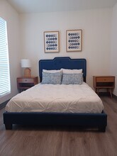 501 Jasmine Villas in McAllen, TX - Building Photo - Building Photo