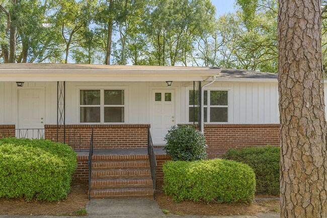 1857 Ivy Ln in Tallahassee, FL - Building Photo - Building Photo