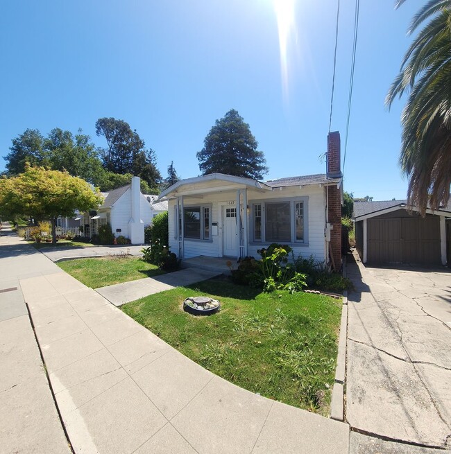 property at 1619 Mill St