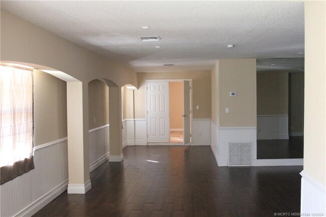 property at 6105 SW Gator Trail