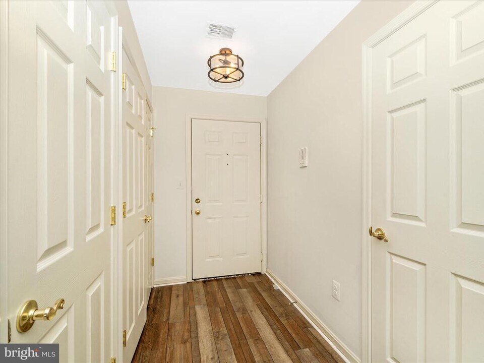 214 Ridgepoint Pl in Gaithersburg, MD - Building Photo