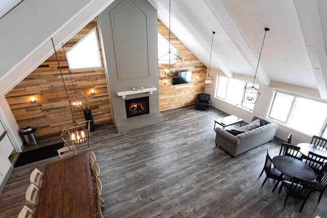 The Glen Luxury Townhomes in Glendale, WI - Foto de edificio - Interior Photo