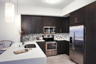 Legacy Naples Apartments in Naples, FL - Building Photo - Building Photo